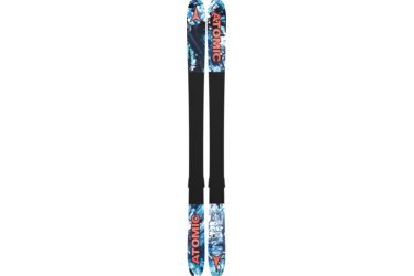 Atomic Ski mit blau-weißem Muster und rotem Logo.