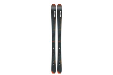 Zwei K2 Mindbender 90C Skier vor schwarzem Hintergrund.