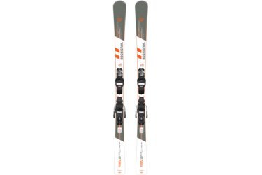 Ein Paar Rossignol Forza 2.0 LTD Skier mit Bindungen.